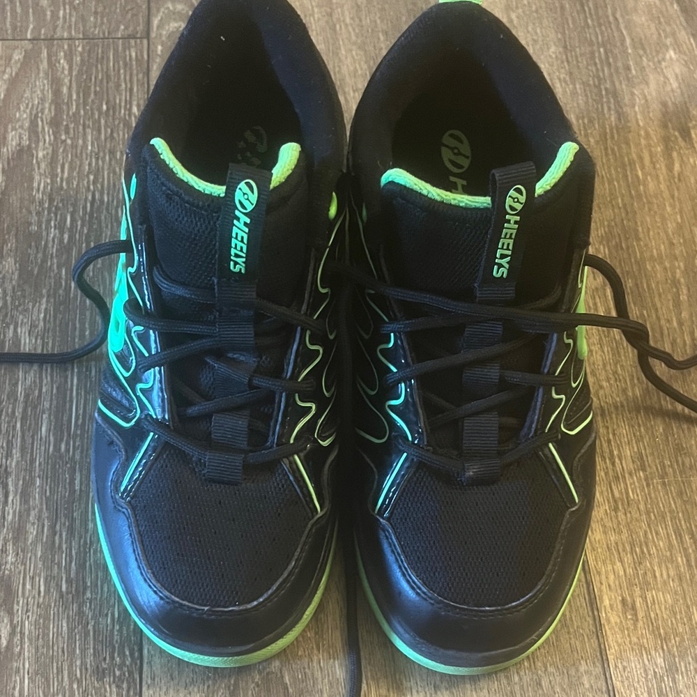 Heelys Kids Black with Neon Green Sneakers